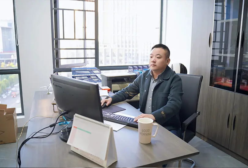 QL-Custom's General Manager